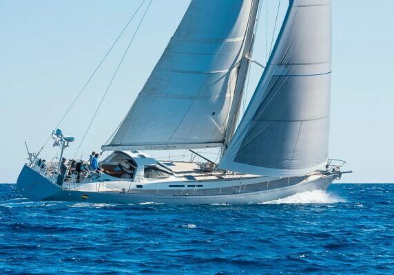 sailing-charter-pearl-islands-ocean-phoenix-sailboat-15